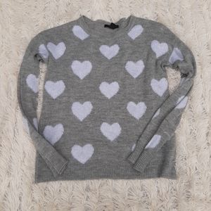 ❄3/$30- Forever 21 Heart Sweater